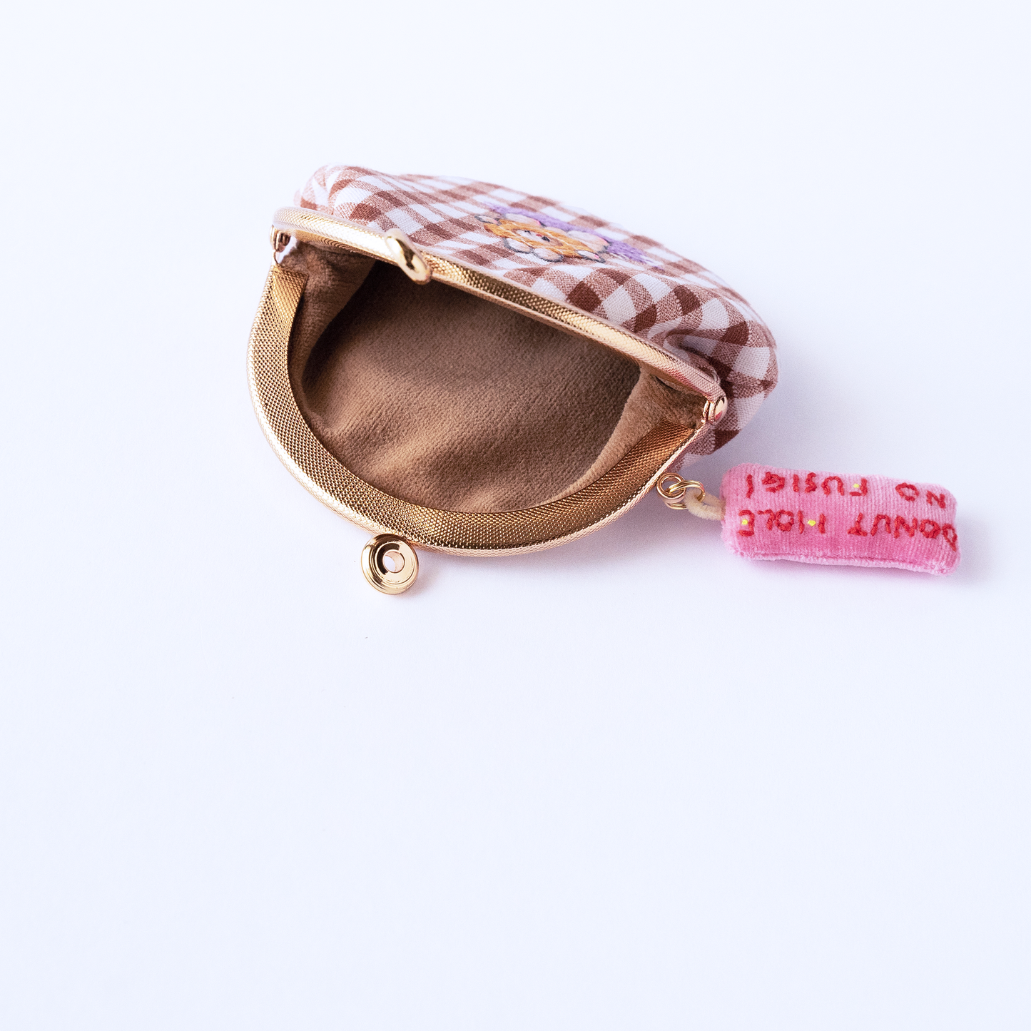 ドーナツの穴から覗くうさぎ