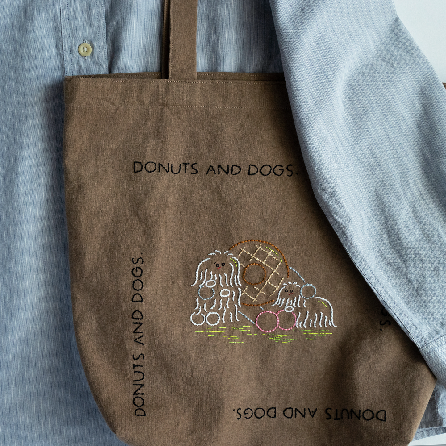 DONUTS AND DOGS トートバッグ