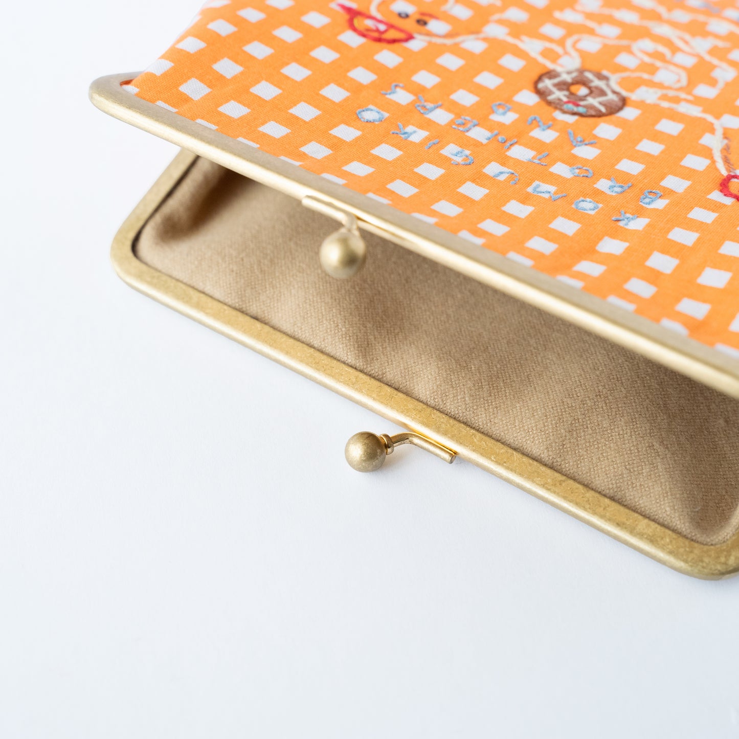 おいしいドーナツをつくるのが上手な、こむぎこブラザーズ